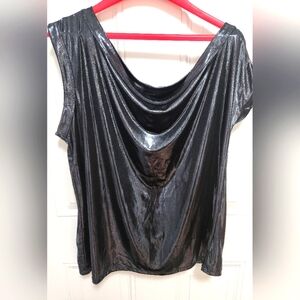 Torrid Metallic Top sz 0